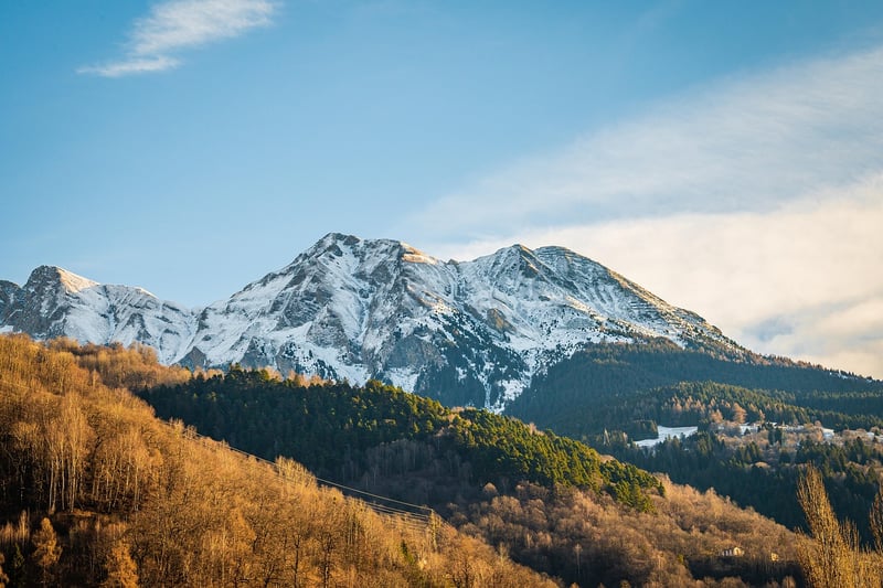 Majestic Peaks